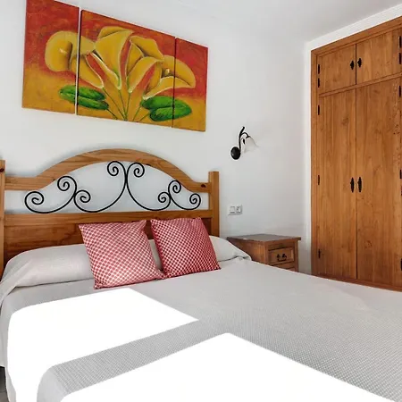 Fornell 1 Piscina Compartida