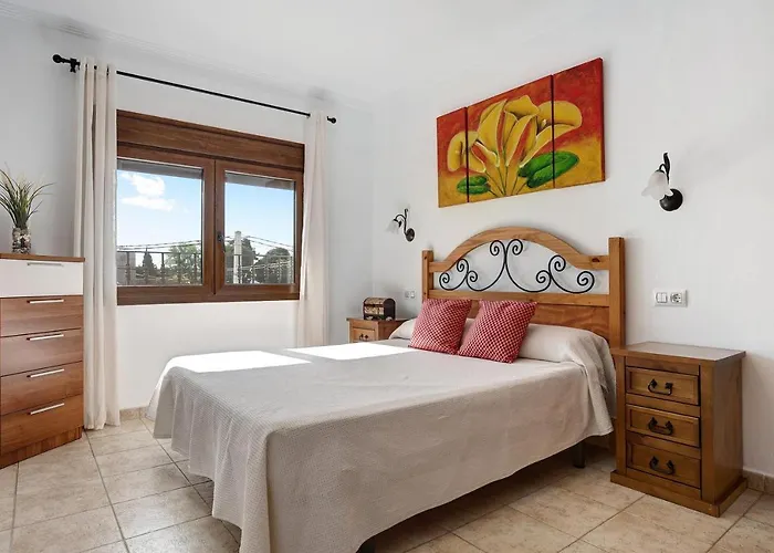 Fornell 1 Piscina Compartida 科尼尔-德拉弗龙特拉